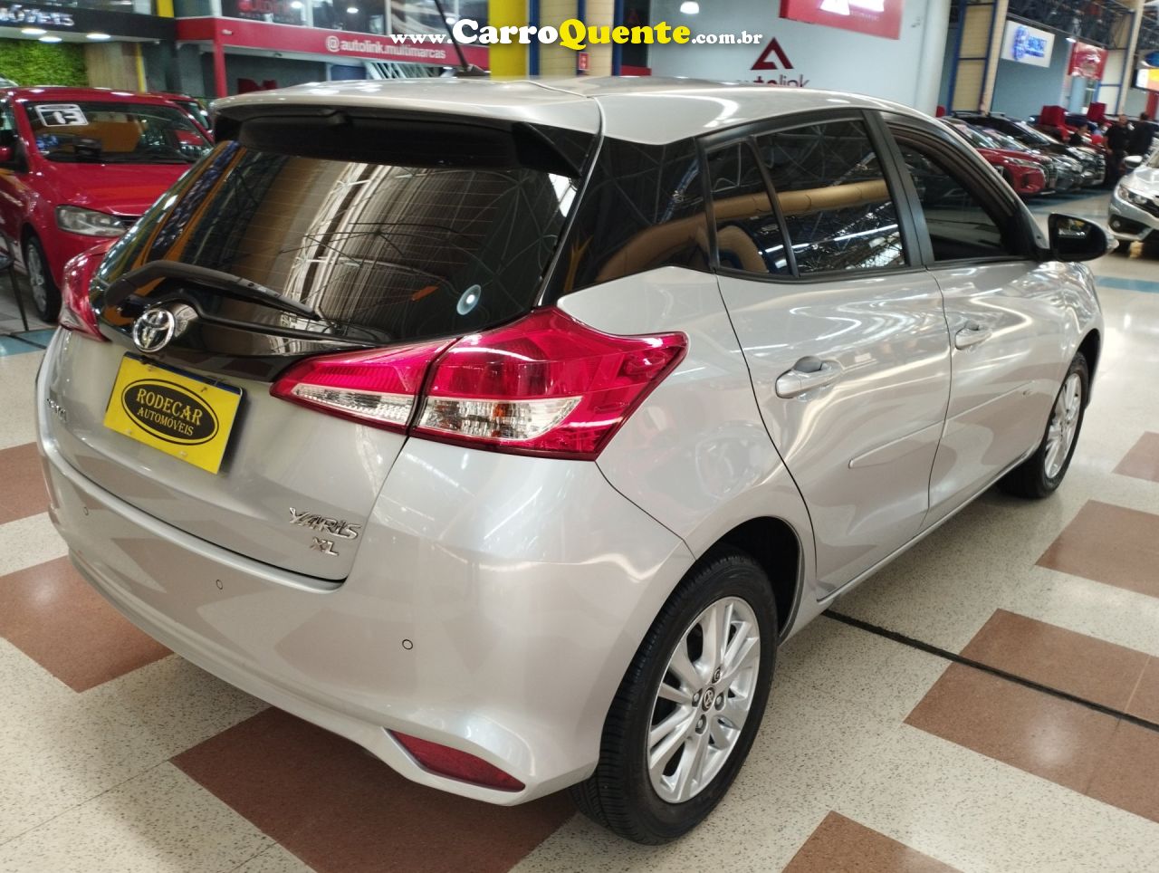 TOYOTA YARIS 1.5 16V XL PLUS CONNECT MULTIDRIVE 2019 - Loja