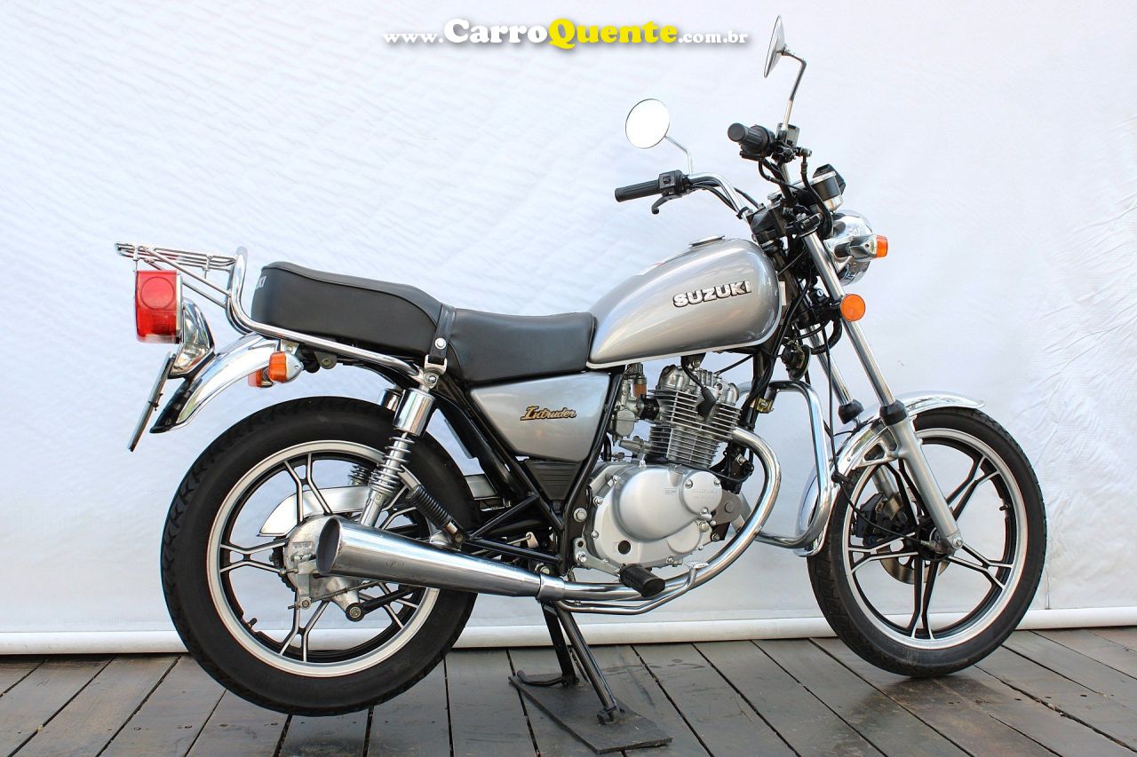 SUZUKI INTRUDER 125 2006 - Loja