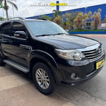 TOYOTA HILUX SW4 2.7 SR 4X2 16V 2013