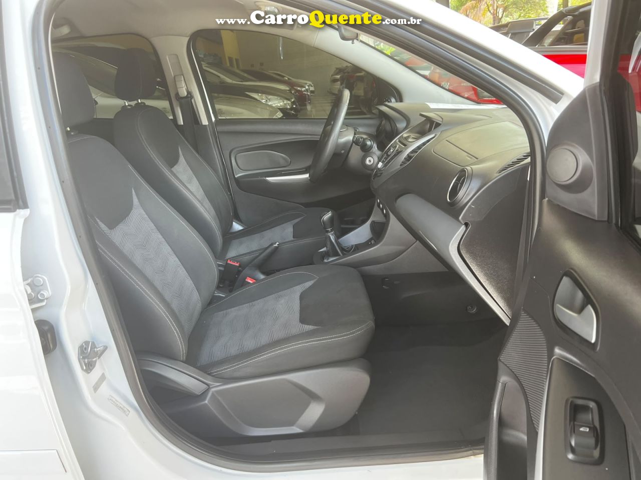 FORD KA 1.5 SIGMA SEL 2016 - Loja