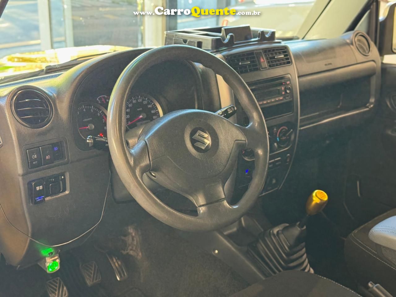 SUZUKI JIMNY 1.3 4ALL 4X4 16V 2015 - Loja