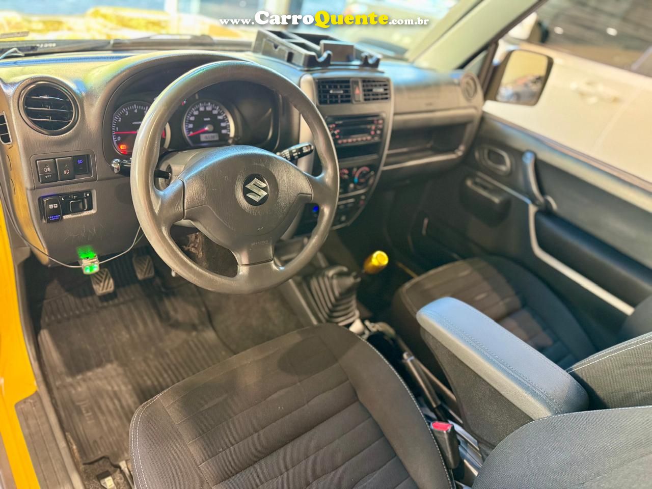 SUZUKI JIMNY 1.3 4ALL 4X4 16V 2015 - Loja