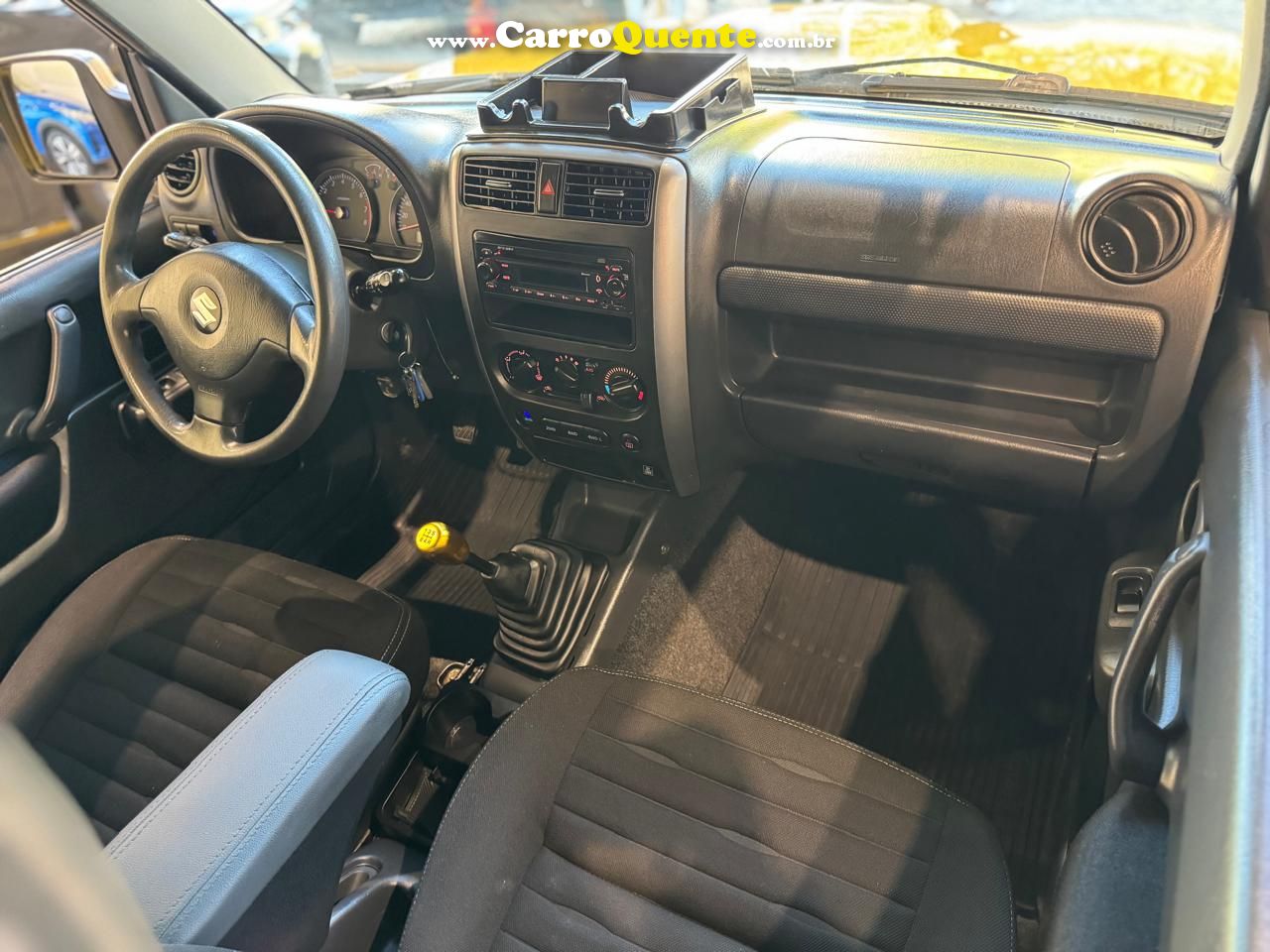 SUZUKI JIMNY 1.3 4ALL 4X4 16V 2015 - Loja