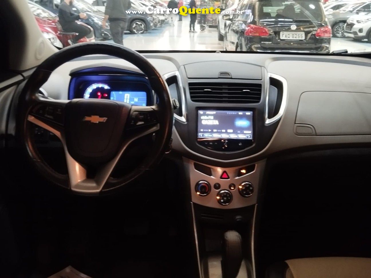 CHEVROLET TRACKER 1.8 MPFI LTZ 4X2 16V 2015 - Loja