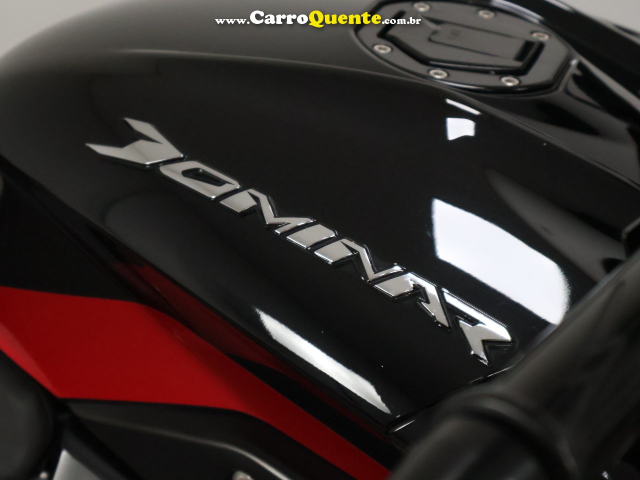BAJAJ DOMINAR 200 ABS 2025 - Loja