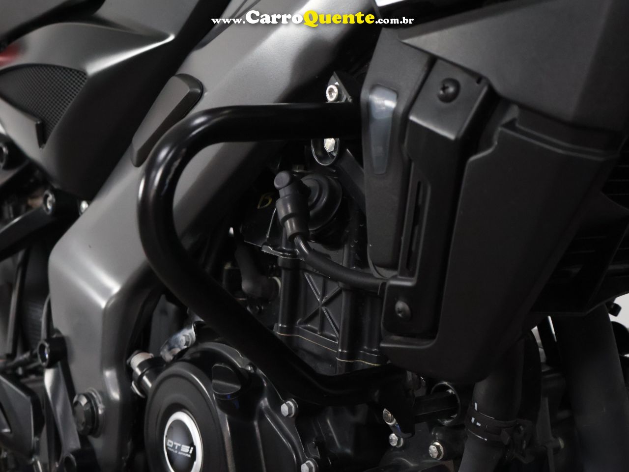 BAJAJ DOMINAR 200 ABS 2025 - Loja
