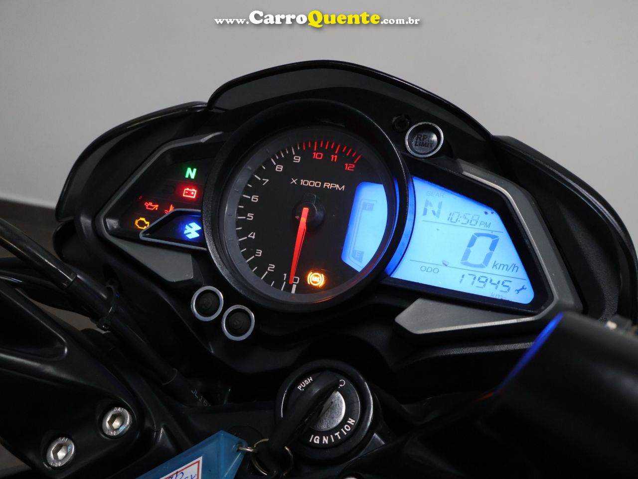 BAJAJ DOMINAR 200 ABS 2025 - Loja