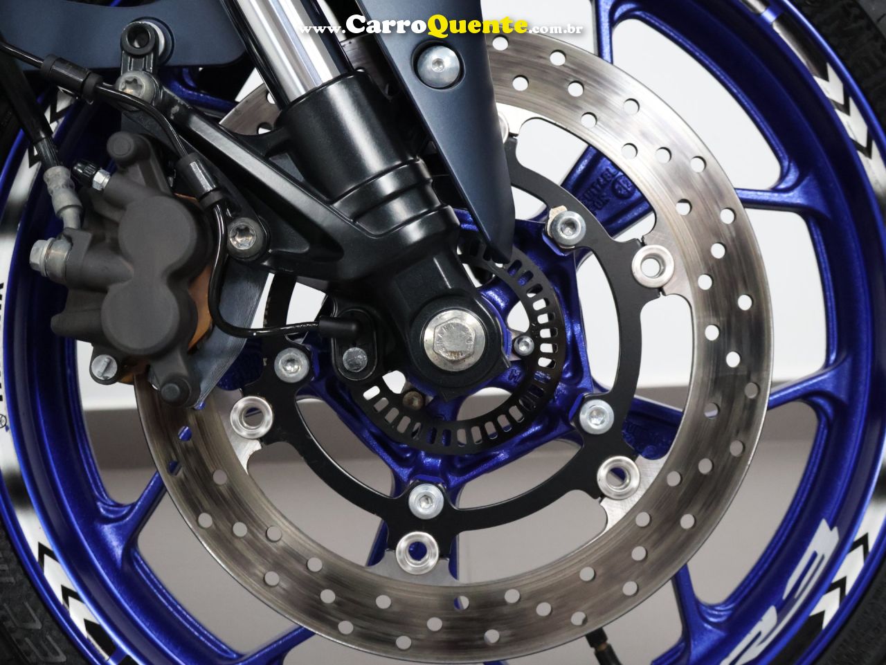 YAMAHA YZF R3 ABS 2024 - Loja