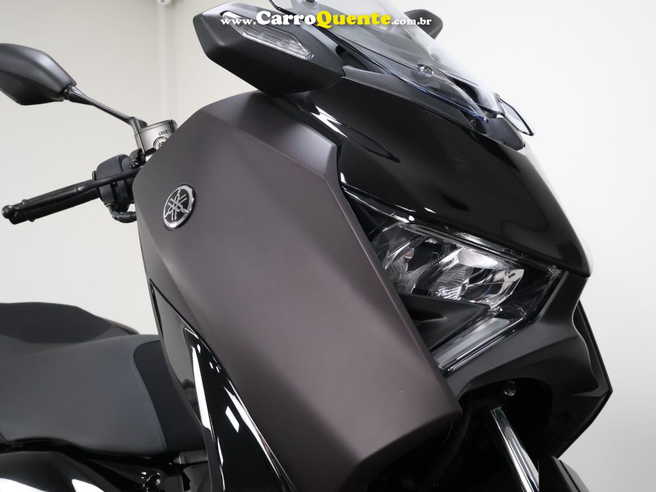 YAMAHA XMAX 300 CONNECTED ABS 2026 - Loja
