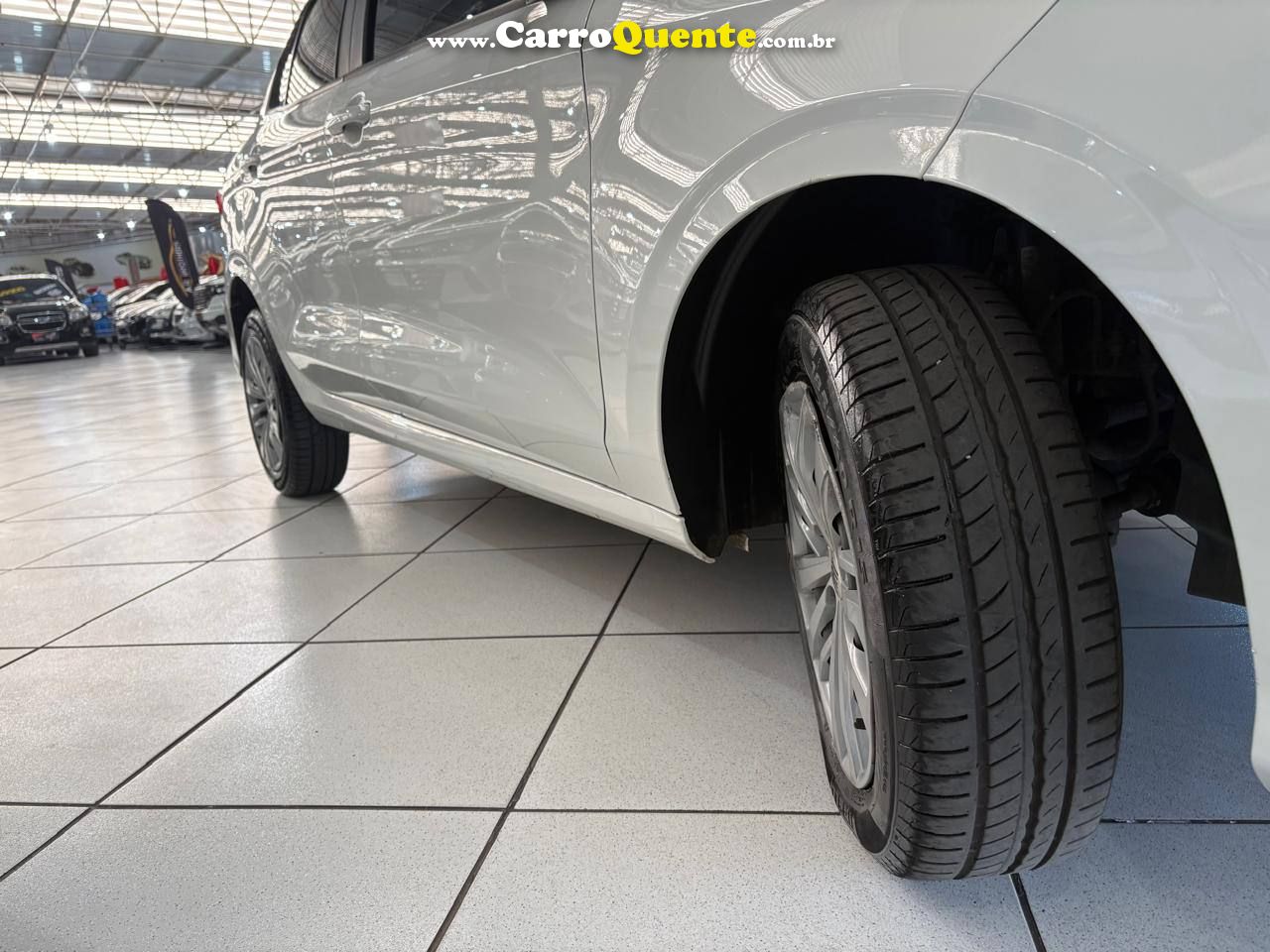 CRONOS 1.3 FIREFLY DRIVE C/ BAIXA KM 2024 - Loja