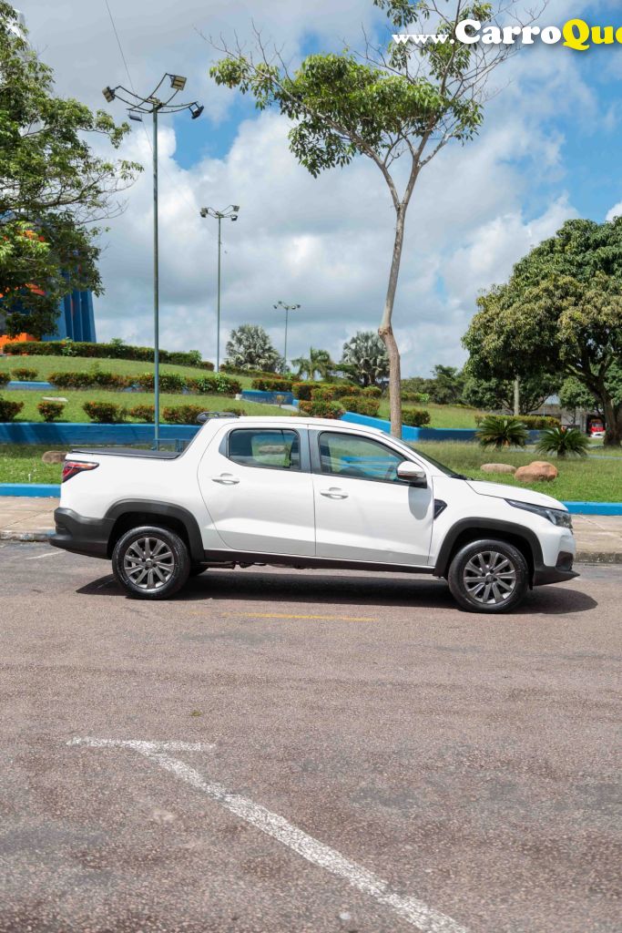 FIAT   STRADA FREEDOM 1.3 FLEX 8V CD   BRANCO 2023 1.3 FLEX - Loja