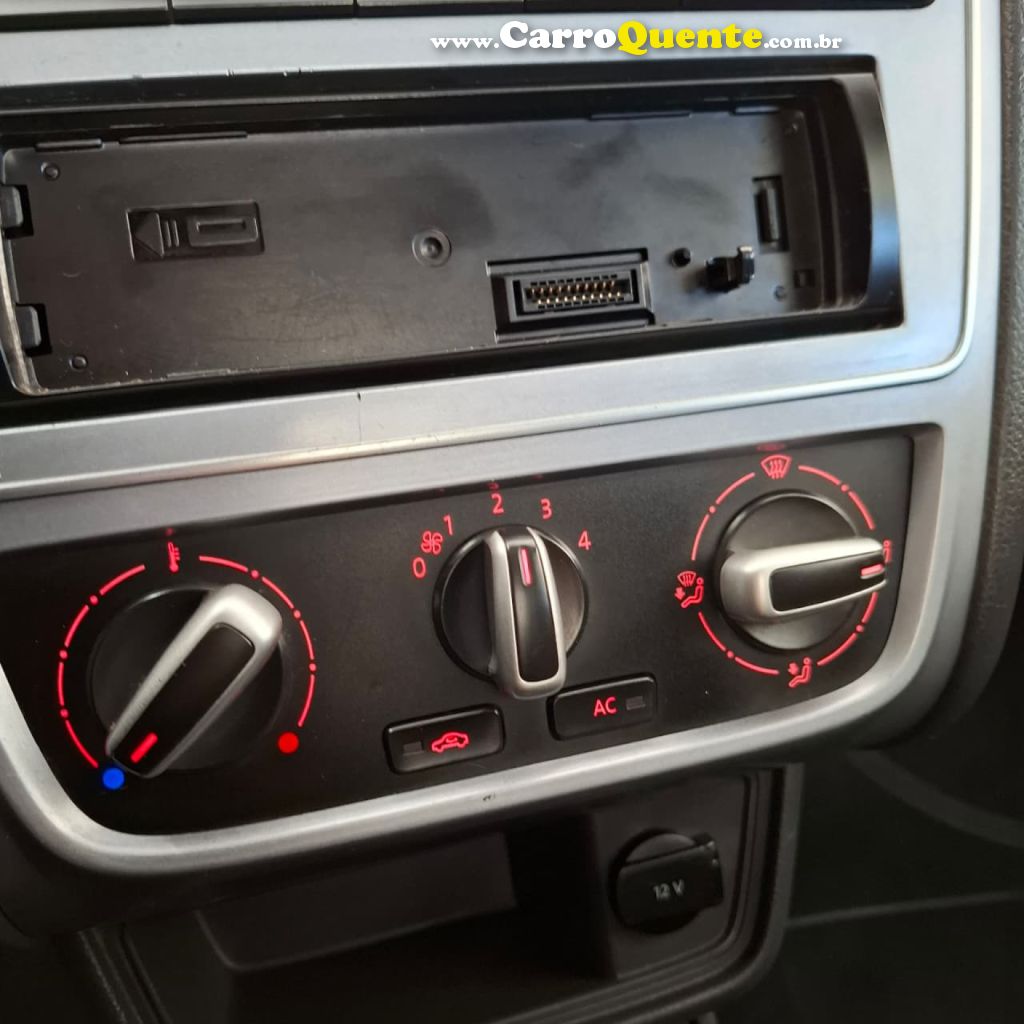 VOLKSWAGEN   SAVEIRO TRENDLINE 1.6 T.FLEX 8V CE   BRANCO 2015 1.6 FLEX - Loja