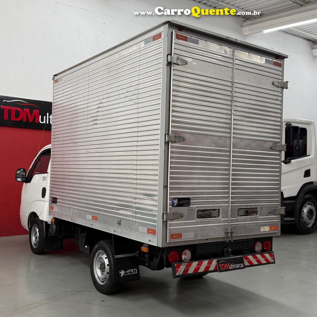 KIA   BONGO K-2500 2.5 4X2 TB DIESEL   BRANCO 2023 2.5 DIESEL - Loja