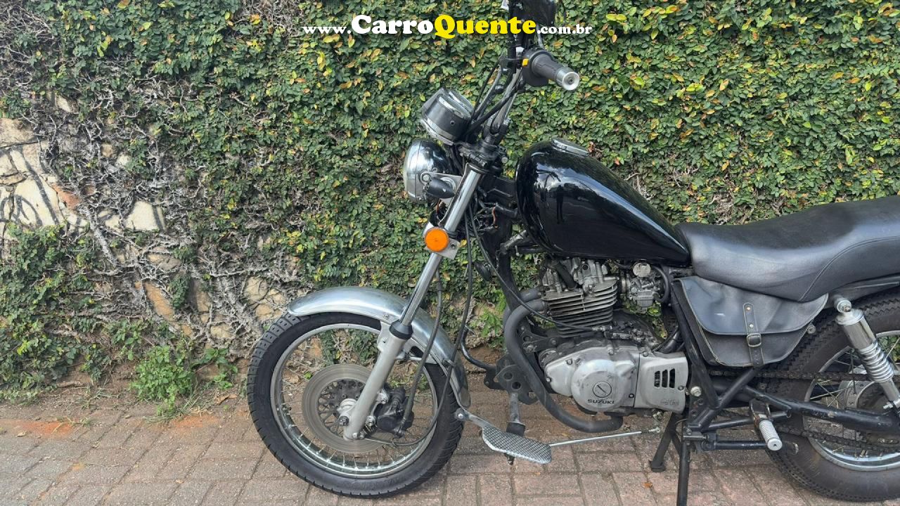 SUZUKI   INTRUDER 250   PRETO 1997 250 GASOLINA - Loja
