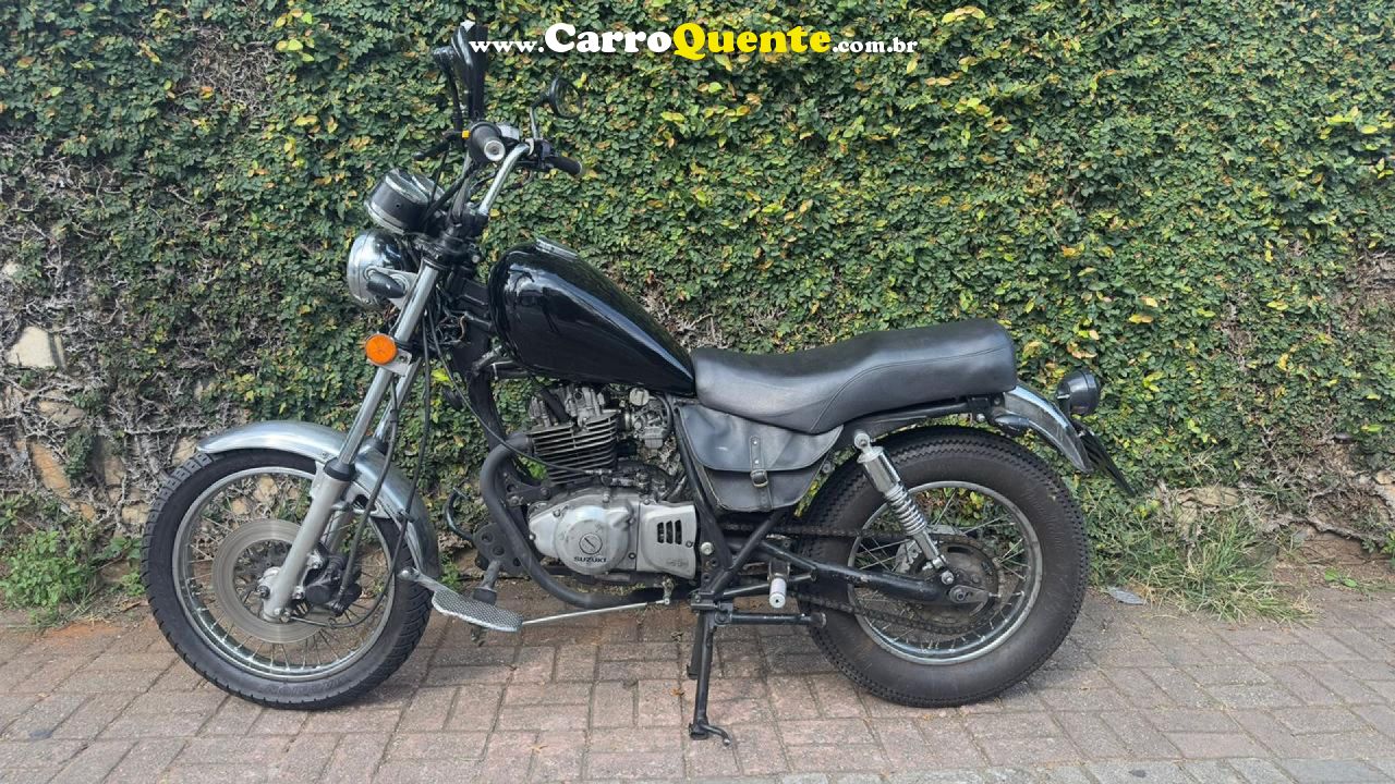 SUZUKI   INTRUDER 250   PRETO 1997 250 GASOLINA - Loja