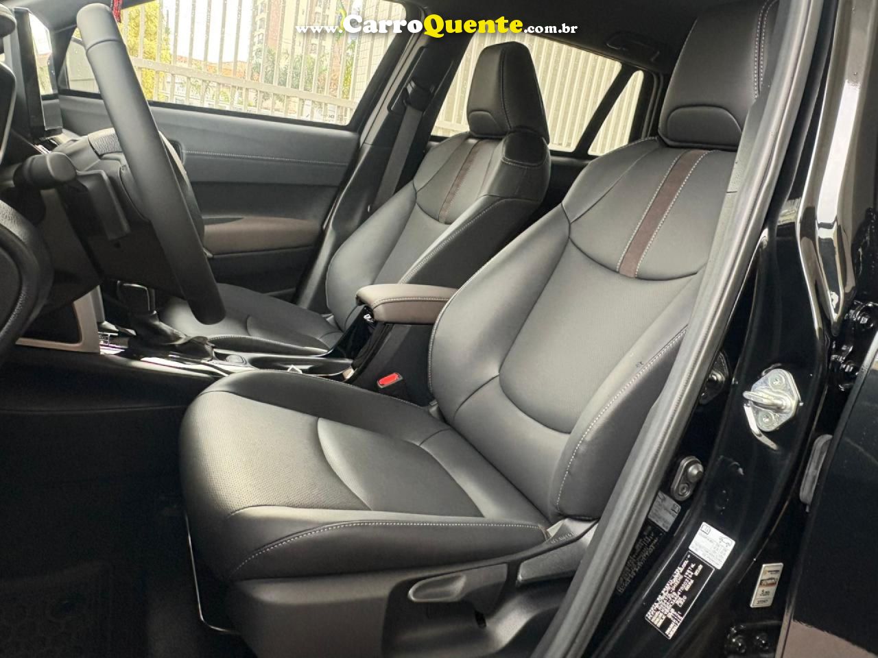 TOYOTA   COROLLA CROSS XRE FLEX BLINDADO 2026 COM APENAS 1800 KM   PRETO 2026 2.0 FLEX - Loja