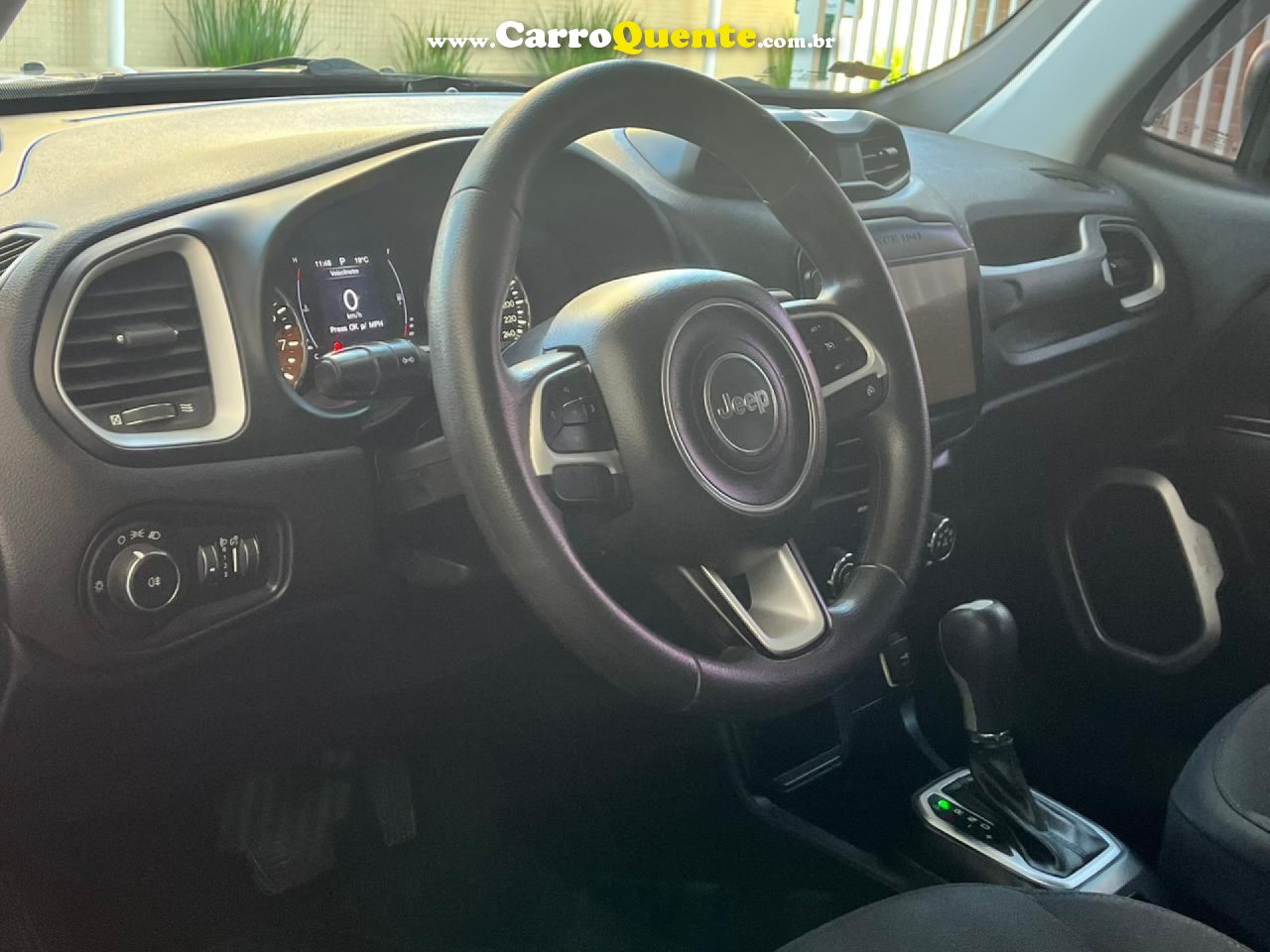 JEEP   RENEGADE AUTOMATICA FLEX 2019 UNICO DONO MULTIMIDIA RODAS EXCELENTE ESTADO   PRATA 2019 1.8 FLEX - Loja