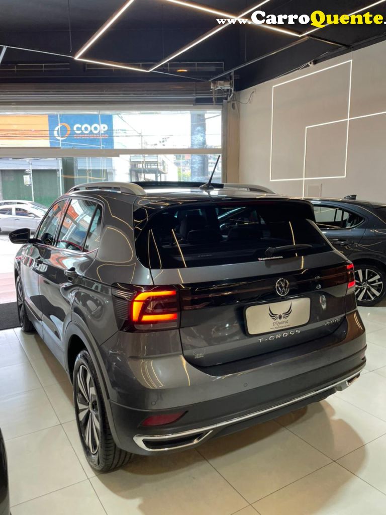 VOLKSWAGEN   T-CROSS HIG. 250 TSI 1.4 FLEX 16V 5P AUT   CINZA 2023 1.4 FLEX - Loja