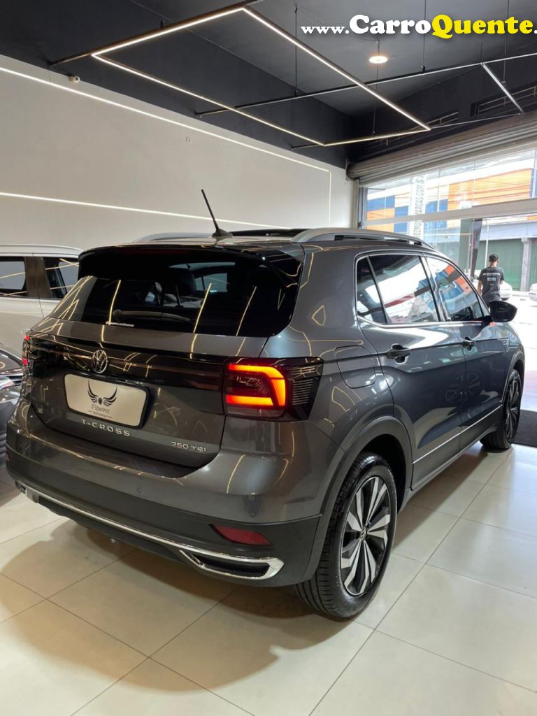 VOLKSWAGEN   T-CROSS HIG. 250 TSI 1.4 FLEX 16V 5P AUT   CINZA 2023 1.4 FLEX - Loja