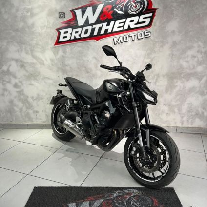 YAMAHA    MT09   PRETO 2023 1.0 GASOLINA