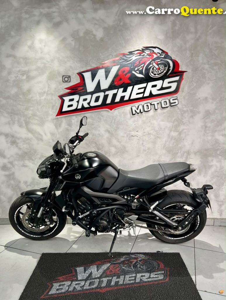 YAMAHA    MT09   PRETO 2023 1.0 GASOLINA - Loja