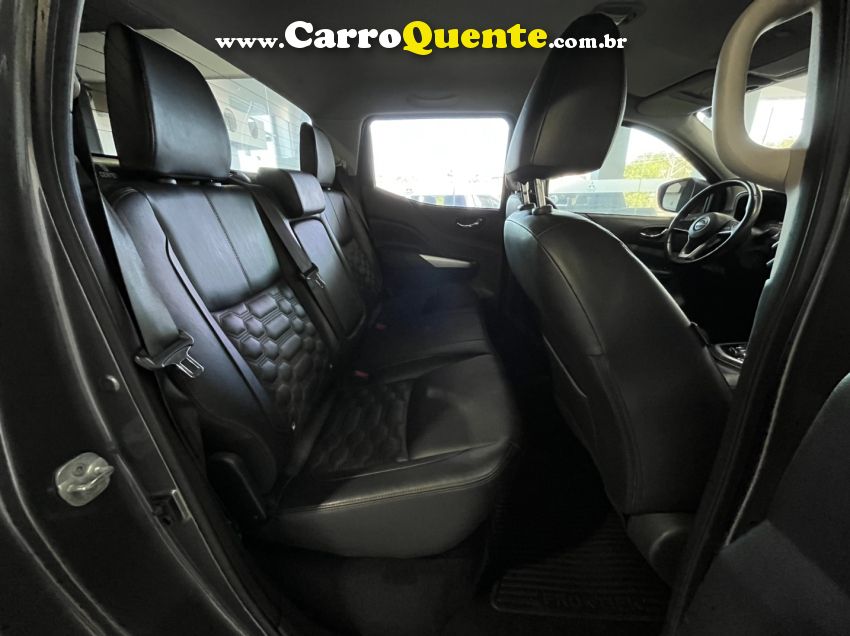 Nissan FRONTIER 2.3 16V TURBO DIESEL XE CD 4X4 AUTOMÁTICO - Loja