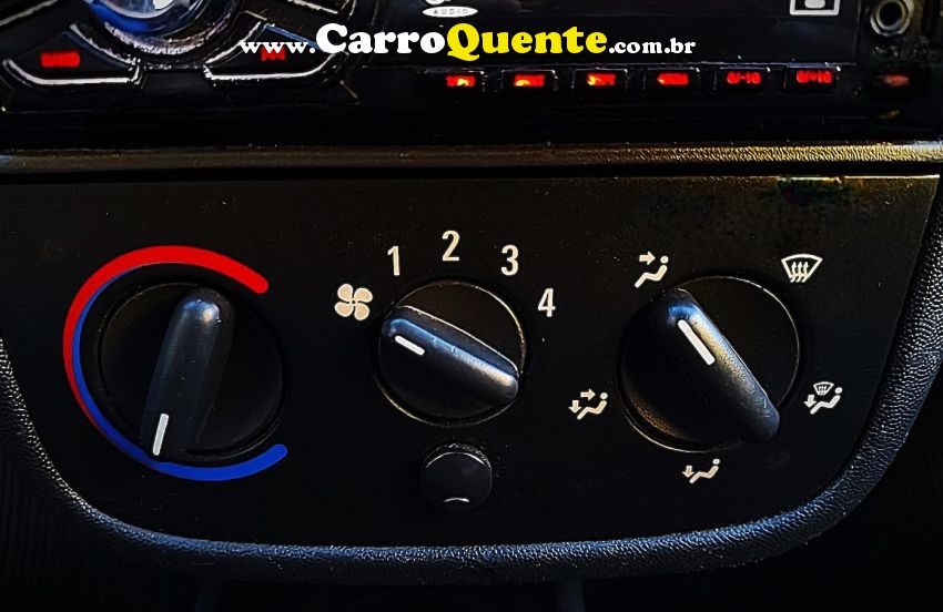 Chevrolet MONTANA 1.4 MPFI CONQUEST CS 8V FLEX 2P MANUAL - Loja