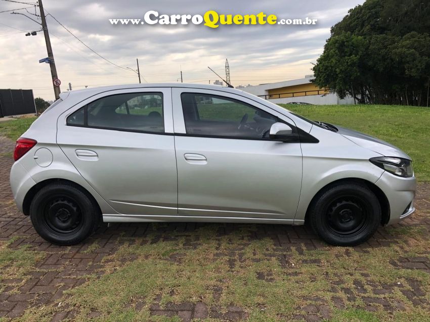Chevrolet ONIX 1.0 MPFI LT 8V FLEX 4P MANUAL - Loja