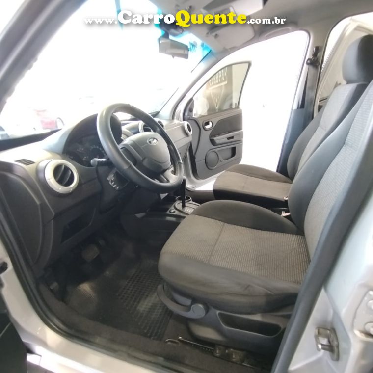 Ford ECOSPORT 2.0 XLT 16V FLEX 4P AUTOMÁTICO - Loja