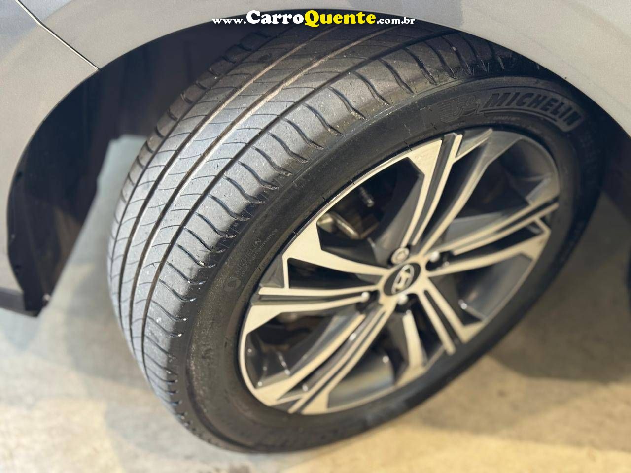 HYUNDAI HB20S 1.0 TGDI PLATINUM PLUS 2024 - Loja
