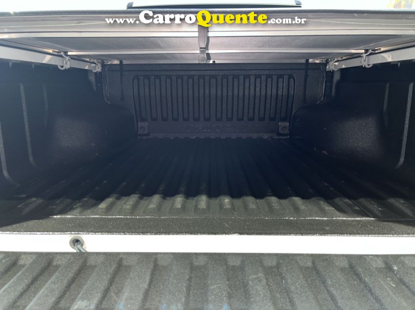Mitsubishi TRITON 2.4 BITURBO DIESEL CD HPE-S 4X4 AUTOMÁTICO - Loja