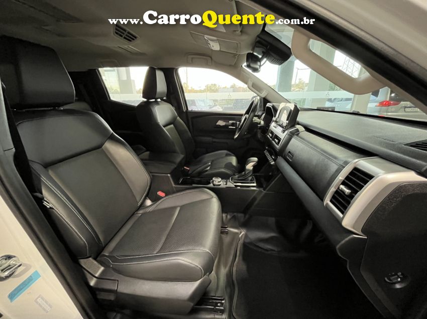 Mitsubishi TRITON 2.4 BITURBO DIESEL CD HPE-S 4X4 AUTOMÁTICO - Loja