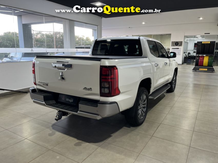 Mitsubishi TRITON 2.4 BITURBO DIESEL CD HPE-S 4X4 AUTOMÁTICO - Loja