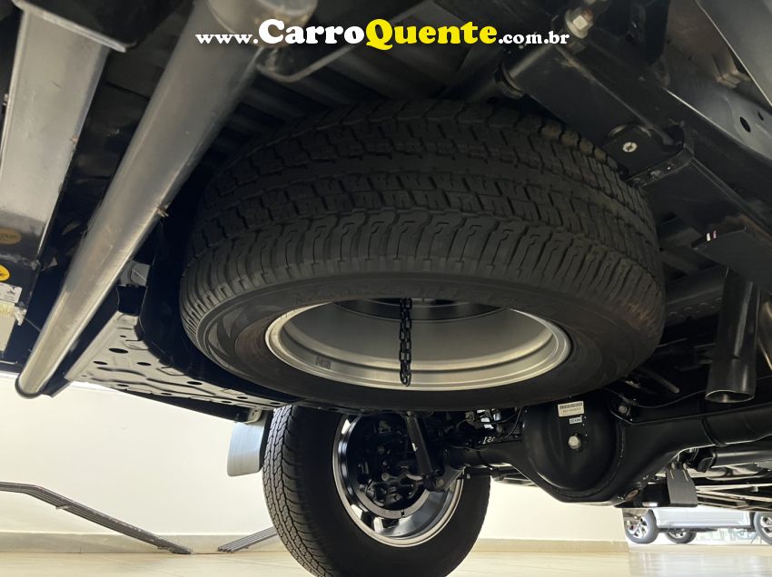Mitsubishi TRITON 2.4 BITURBO DIESEL CD HPE-S 4X4 AUTOMÁTICO - Loja