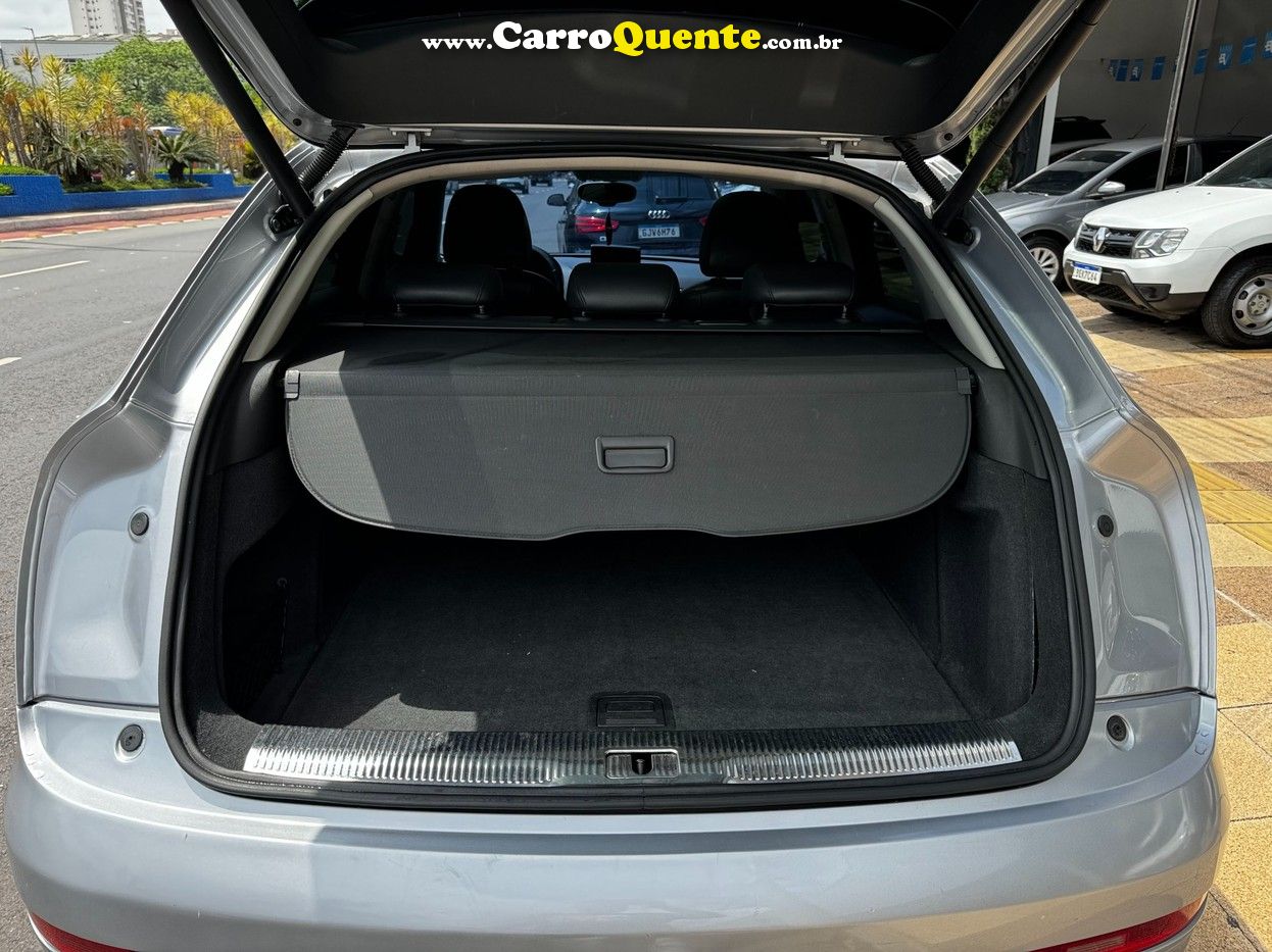 AUDI Q3 2.0 TFSI AMBIENTE QUATTRO 2015 - Loja