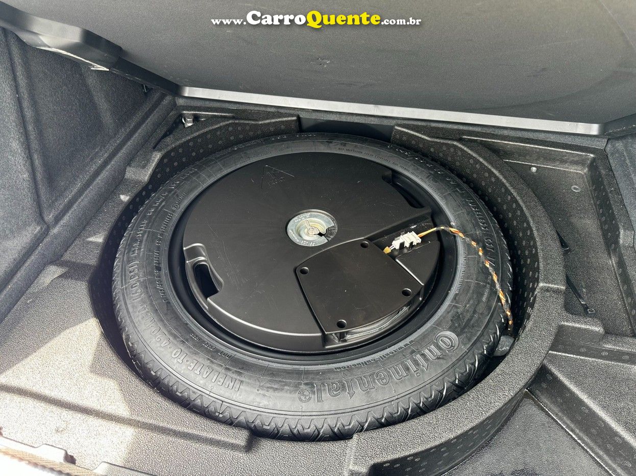 AUDI Q3 2.0 TFSI AMBIENTE QUATTRO 2015 - Loja