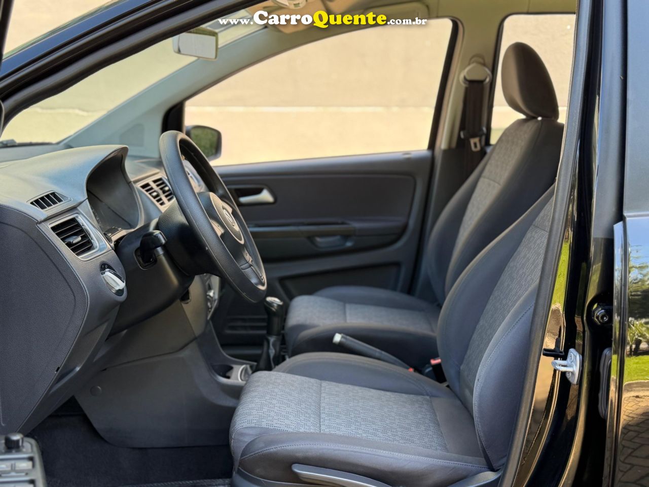 VOLKSWAGEN FOX 1.0 MI 8V 2014 - Loja