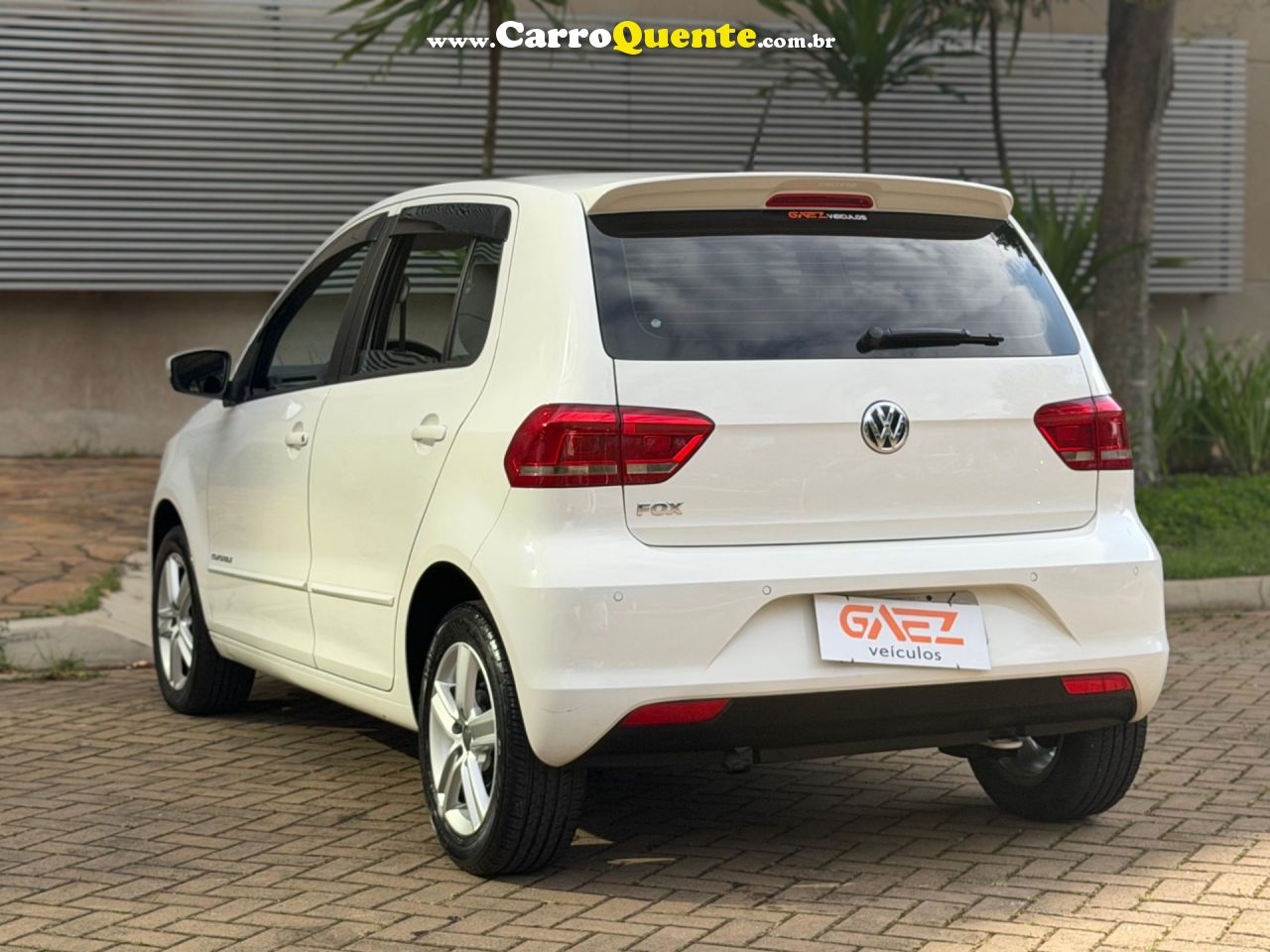 VOLKSWAGEN FOX 1.0 MI COMFORTLINE 8V 2015 - Loja