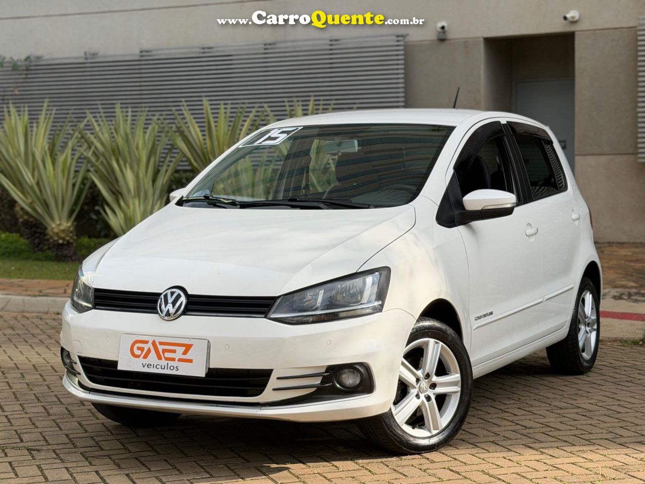 VOLKSWAGEN FOX 1.0 MI COMFORTLINE 8V 2015 - Loja