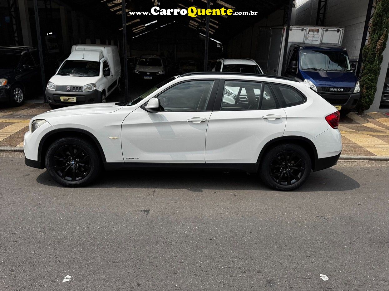 BMW X1 2.0 16V SDRIVE18I 2011 - Loja