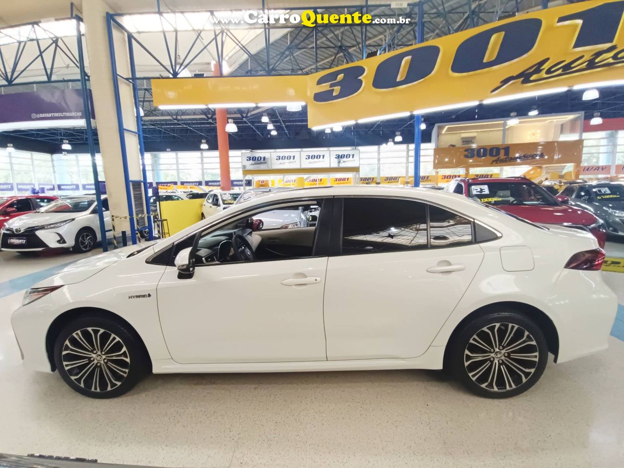 TOYOTA COROLLA 1.8 VVT-I ALTIS PREMIUM HIBRIDO 2020 - Loja