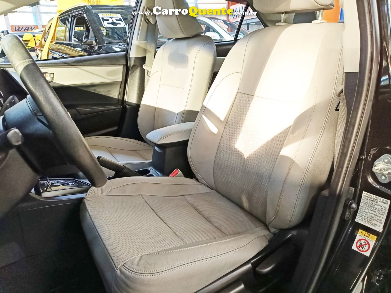 TOYOTA COROLLA 1.8 GLI 16V 2017 - Loja