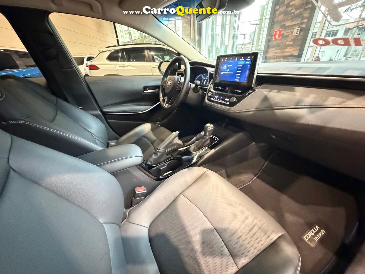 TOYOTA COROLLA 1.8 VVT-I ALTIS PREMIUM HIBRIDO 2024 - Loja