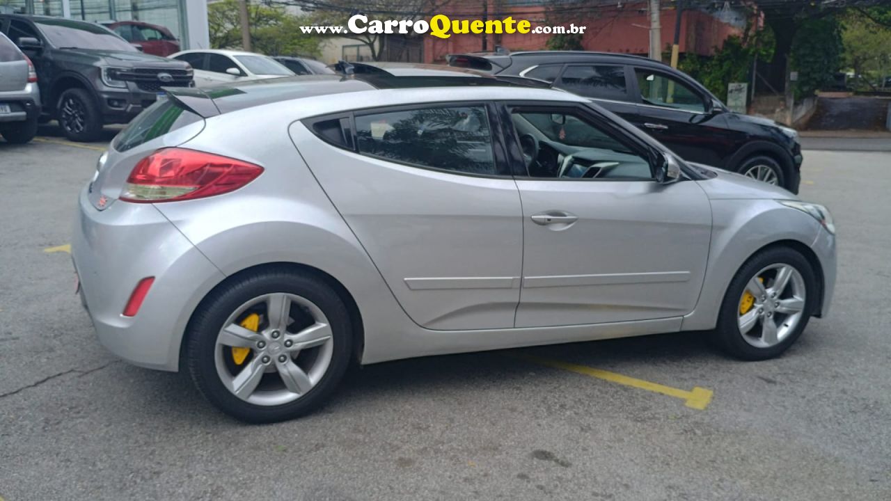 HYUNDAI   VELOSTER 1.6 16V  140CV AUT.   PRATA 2012 1.6 GASOLINA - Loja