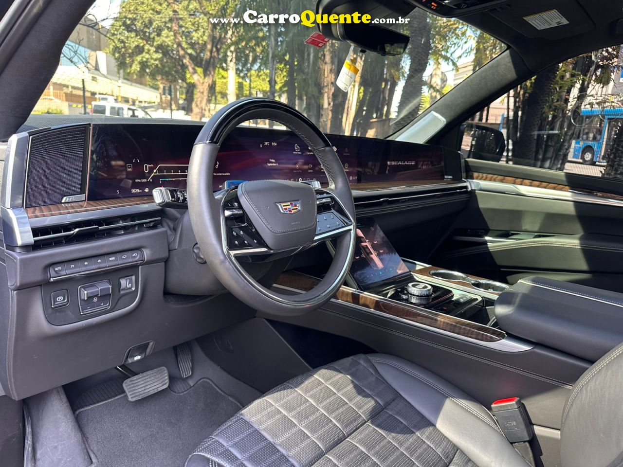 CADILLAC   6.2 V8 GASOLINA SPORT 4WD AUTO   PRETO 2025 6.2 GASOLINA - Loja
