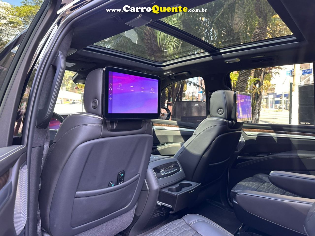 CADILLAC   6.2 V8 GASOLINA SPORT 4WD AUTO   PRETO 2025 6.2 GASOLINA - Loja