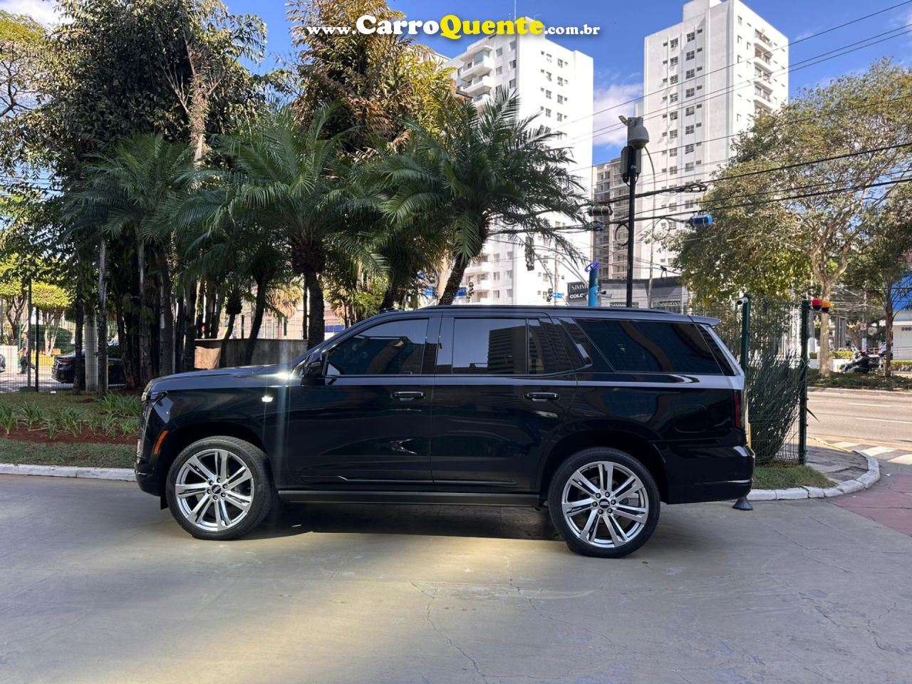 CADILLAC   6.2 V8 GASOLINA SPORT 4WD AUTO   PRETO 2025 6.2 GASOLINA - Loja