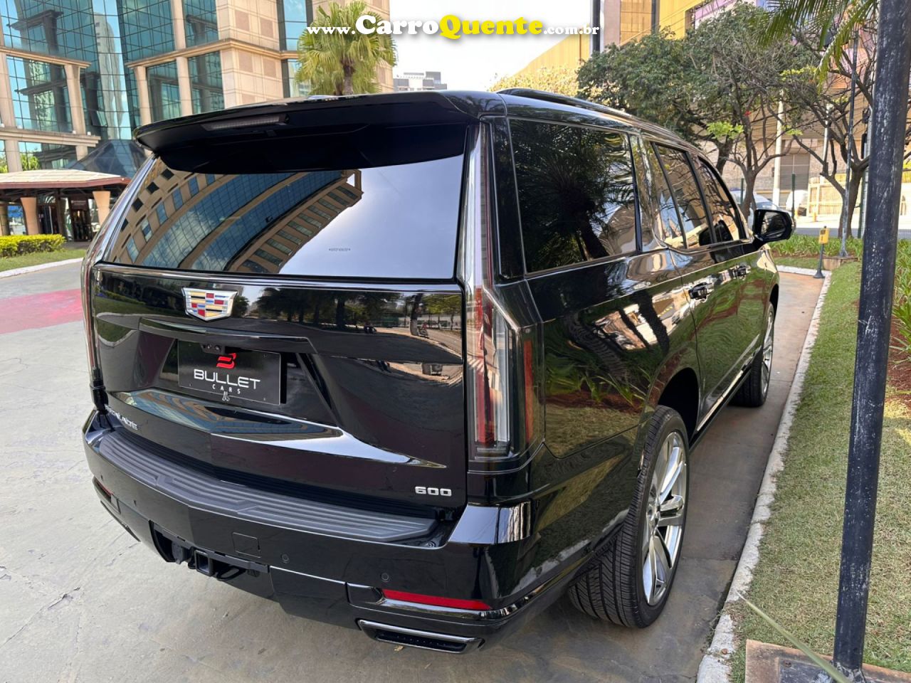 CADILLAC   6.2 V8 GASOLINA SPORT 4WD AUTO   PRETO 2025 6.2 GASOLINA - Loja