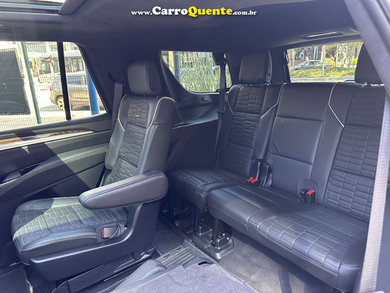 CADILLAC   6.2 V8 GASOLINA SPORT 4WD AUTO   PRETO 2025 6.2 GASOLINA - Loja