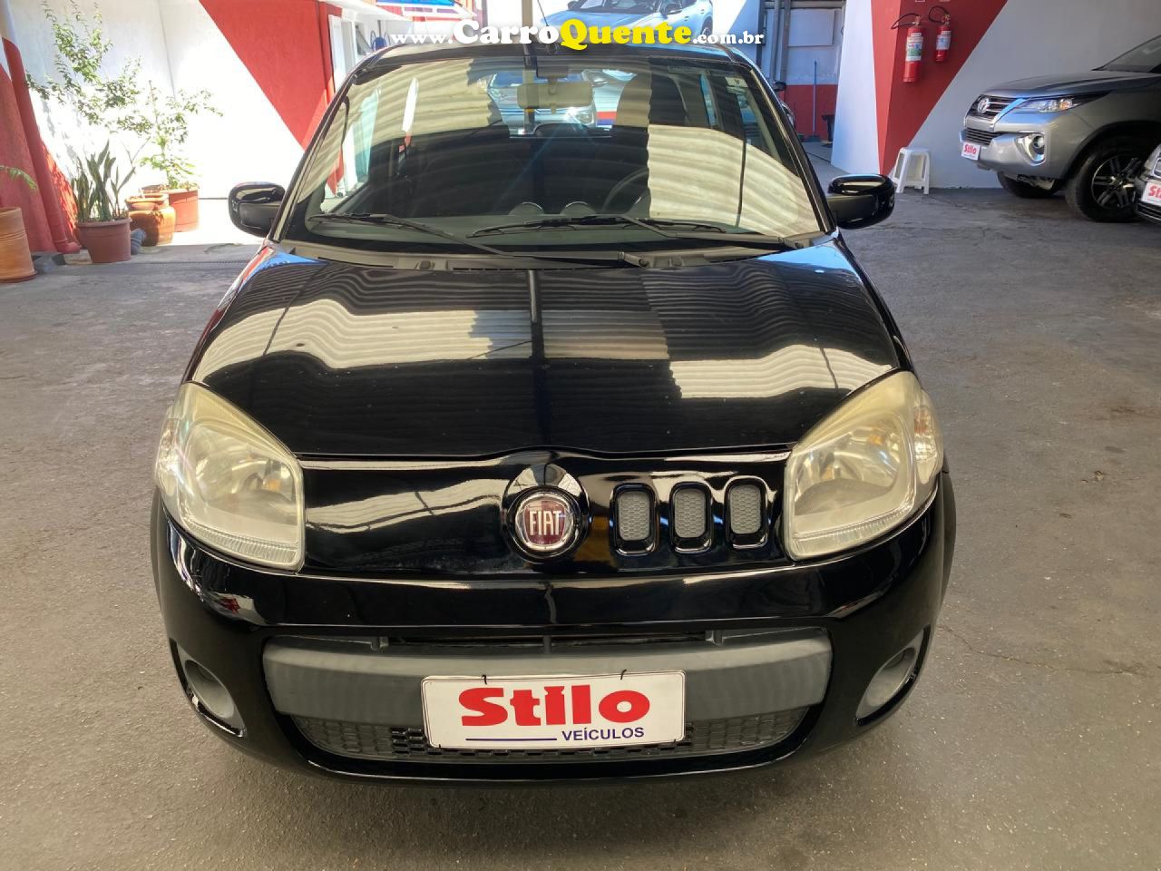 FIAT   UNO VIVACE 1.0 EVO FIRE FLEX 8V 3P   PRETO 2012 1.0 FLEX - Loja